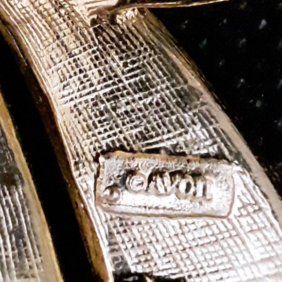 Vintage Avon Gold Tone Rhinestone Ribbon Pin Brooch - Picture 4 of 6